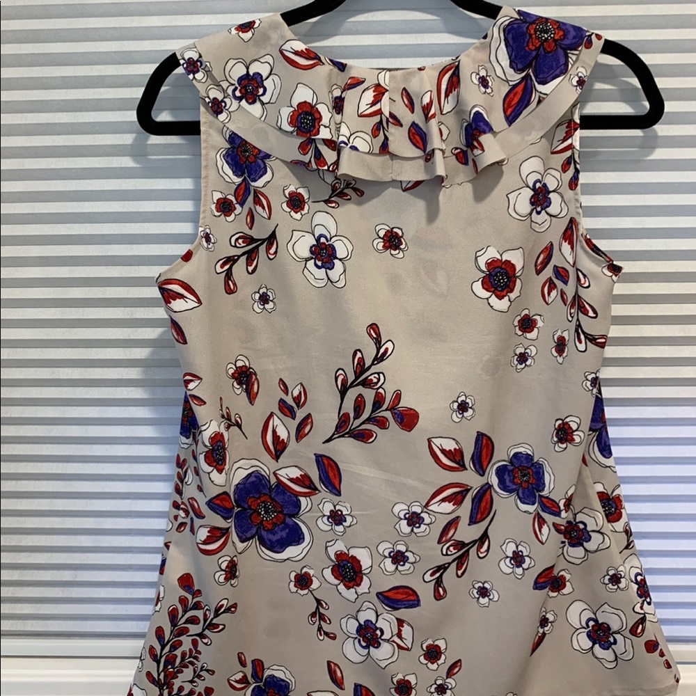 Banana Republic Size S Purple&Gray Floral Blouse - Picture 3 of 4